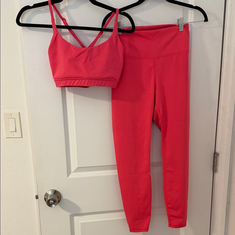 IVL Coral Workout Set – Sports Bra Size 8 & Leggings Size 6
